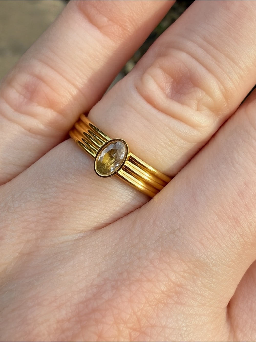 Gold Ribbed Oval Stone Ring | Size 6 - Picture 3 of 6